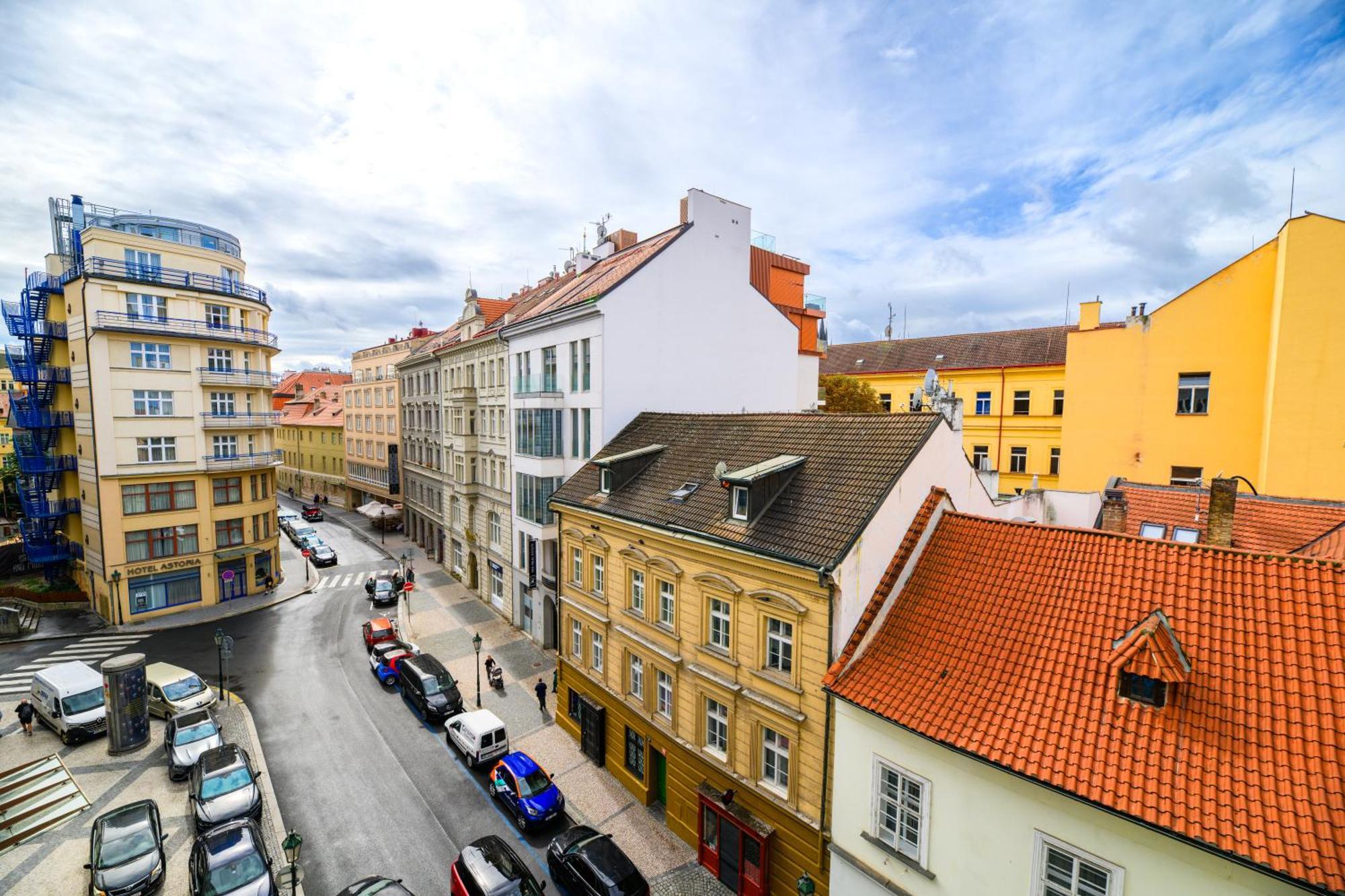 Benedikt City Center Hostel Прага Екстер'єр фото